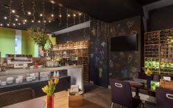 greet Berlin Alexanderplatz