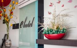e Hotel