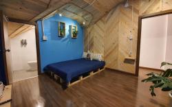Lightning House 2