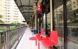 The London Living Apartment at Kebagusan City