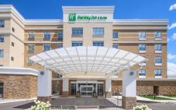 Holiday Inn & Suites Detroit - Troy by IHG