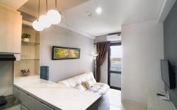 ONE RESIDENCE APARTEMEN 6AC
