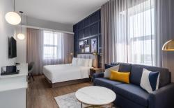 voco Fiorello - LaGuardia East, and IHG Hotel By IHG