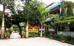 Chitwan Village Resort