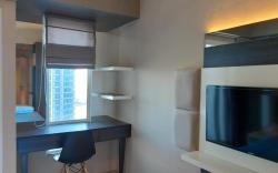Comfy Apartmen to Stay Above Pakuwon Mall Wit Wifi