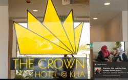 THE CROWN HOTEL @ KLIA 