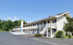 Travelodge by Wyndham Brattleboro VT