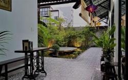 Bơ and Miu Homestay | 5BRs near the beach