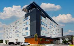 Aloft Savannah Airport