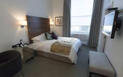 Commodore Hotel.