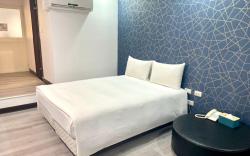Star Ximen Hotel
