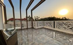 SUNSET VIEW CONDO@UTAKO+WIFI+24HRs AC & GENERATOR