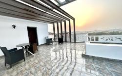 SUNRISE VIEW PENTHOUSE CONDO @UTAKO+WIFI+ 24HRs AC
