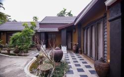 Lanna Chapel Residence