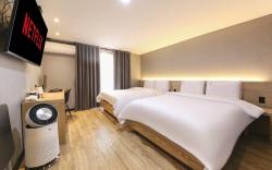 LABE HOTEL