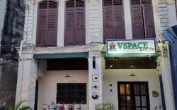 Vspace Guesthouse Capsule & Cafe 