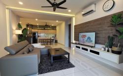 NEW Private lift to ur 5 stars home @ Green Haven 