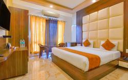 FabHotel Prime The Royal Galaxy