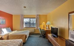 Belgium Inn & Suites