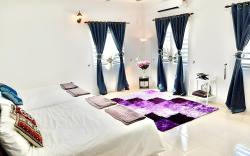 Spacious+Cozy House(10-15pax)