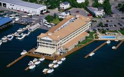 Riveredge Resort