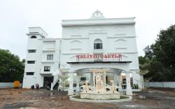 Veliyil Castles Hotel
