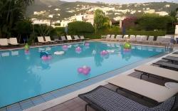 Aequa Hotel