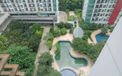 Elegant 2BR at Woodland Park Residence By Travelio