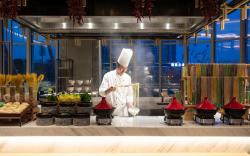 Hualuxe Yibin By IHG