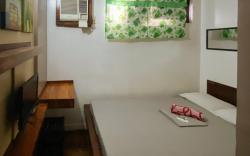 RedDoorz @ Sukitel Budget Hotel Nasugbu