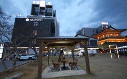 JB Tourist Hotel