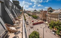 VN17 Rooftop Suites by Adrez Living