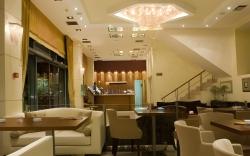 Crystal City Hotel
