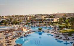 Coral Sea Holiday Resort and Aqua Park