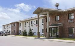 Super 8 by Wyndham Missouri Valley