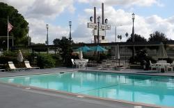 Lamp Liter Inn Visalia, an Ascend Collection Hotel