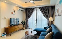 Sea View 2BR of Dual-Key R&F Princess by ANJU