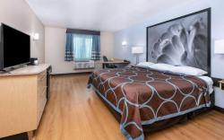 Super 8 by Wyndham New Braunfels I-35