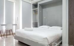 Stylish Studio Taman Melati Surabaya By Travelio