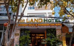 The Land Hotel !!!