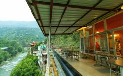 Hotel Mansarovar - Tirthan Valley