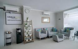 Urbanview Hotel Bari Syariah Palembang By RedDoorz