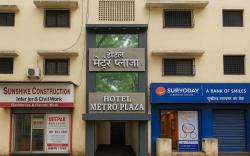 Hotel Metro Plaza