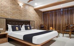 Super Townhouse OAK Gharonda Residency Near Sant Tukaram Nagar Metro Station