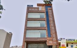 Hotel O Rudra Palace Near Phoenix United Lucknow