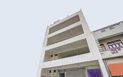 Super Capital O Townhouse Govinda Royal
