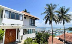 LUXURY Ocean View 3 Bedroom Villa in Nongsa Batam