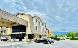 Tennessee Mountain Lodge Riverside by OYO