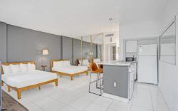 Hallandale Beach Studio | Pool | Near the beach