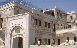 Vineyard Cave Hotel